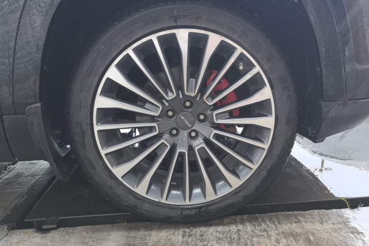 Used JETOUR X95 2020 1.6T DCT Exploration Pro Edition 5-seater Right Front Wheel Hub