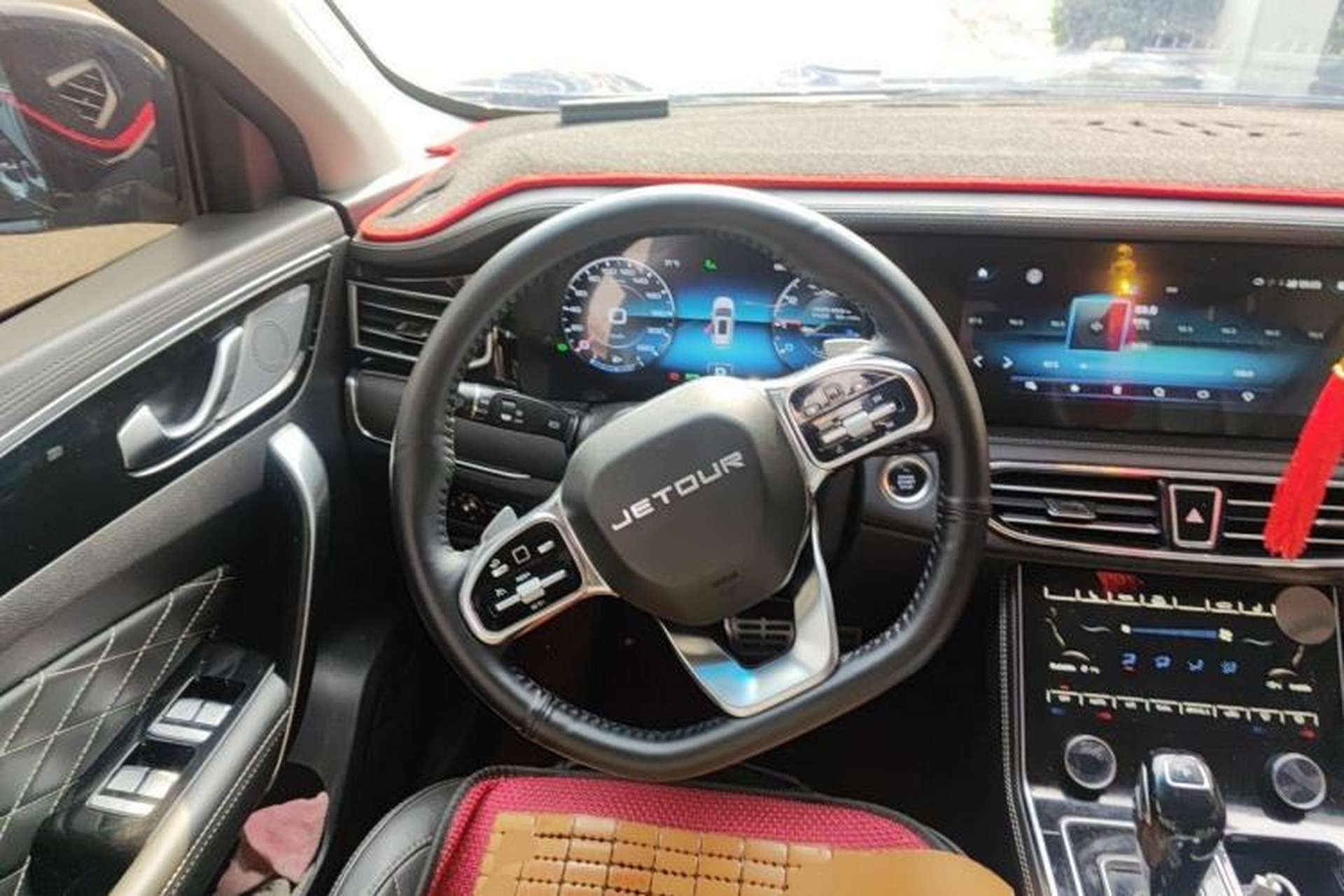 Used JETOUR X95 2020 1.6T DCT Exploration Pro Edition 7 Seats Steering Wheel