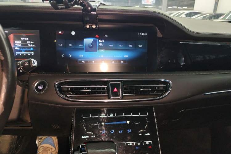 Used JETOUR X95 2020 1.6T DCT Discovery Pro Edition 7-seater Audio And AC Panel