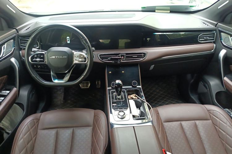 Used JETOUR X95 2020 1.6T DCT Conquer Pro Edition 7 Seats Center Console