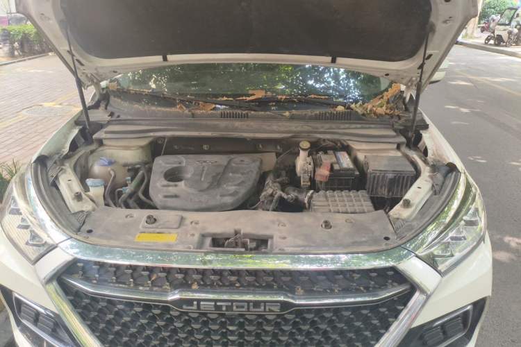 Used JETOUR X95 2020 1.5T Manual Free Edition 7-Seater Engine Bay