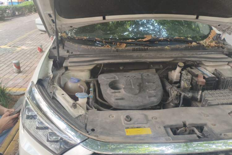 Used JETOUR X95 2020 1.5T Manual Free Edition 7-Seater Engine Bay Right