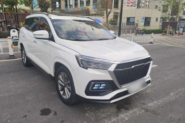 Used JETOUR X95 2020 1.6T DCT Discovery Pro Edition 6-Seater Front Right 45 Deg