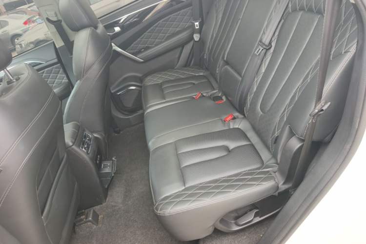 Used JETOUR X95 2020 1.6T DCT Exploration Pro Edition 5-seater Left Rear Seat