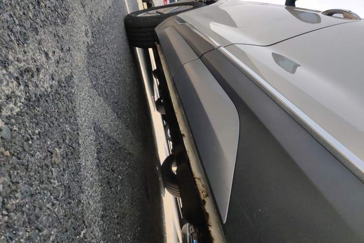 Used JETOUR X95 2020 1.6T DCT Discovery Pro Edition 5-seater Left Side Sill