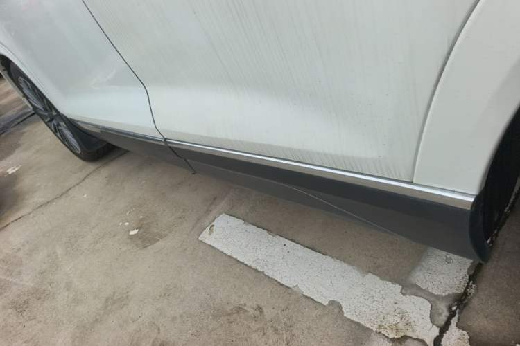 Used JETOUR X95 2020 1.6T DCT Exploration Pro Edition 5-seater Left Side Sill
