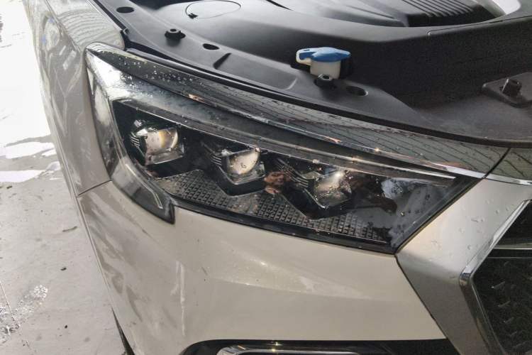 Used JETOUR X95 2020 1.6T DCT Love Pro Edition 7 Seats Right Front Headlight