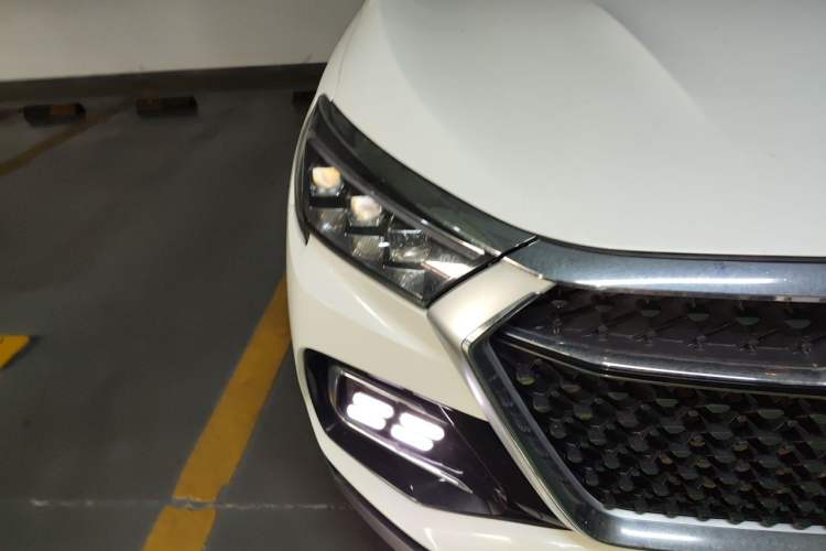 Used JETOUR X95 2020 1.6T DCT Conquest Pro Edition 5 Seats Right Front Headlight