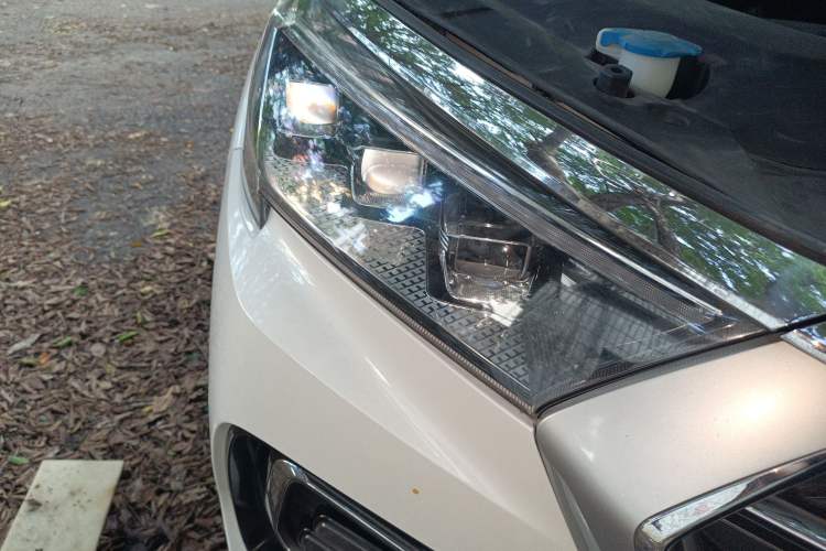 Used JETOUR X95 2020 1.5T Manual Discovery Edition 5 Seats Right Front Headlight
