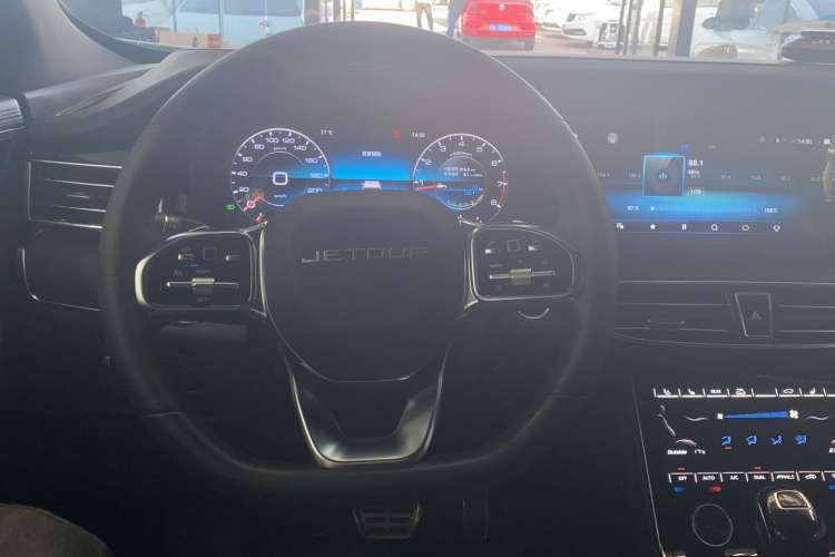 Used JETOUR X95 2020 1.6T DCT Love Pro Edition 7 Seats Steering Wheel