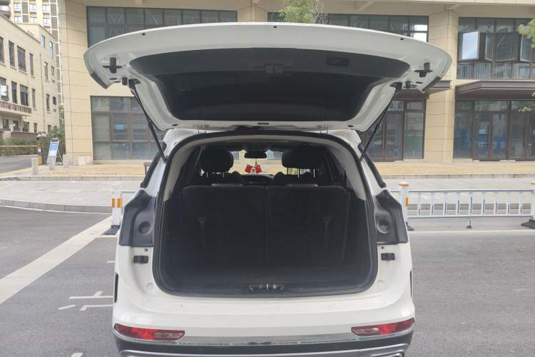 Used JETOUR X95 2020 1.6T DCT Discovery Pro Edition 6-Seater Trunk