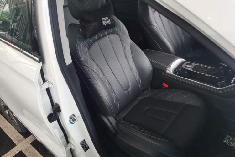 Used JETOUR X95 2022 1.6T DCT Chieftain Edition 5 Seats Right Front Seat
