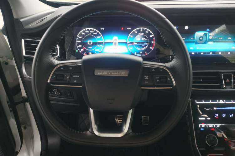 Used JETOUR X95 2022 1.6T DCT Chieftain Edition 5 Seats Steering Wheel