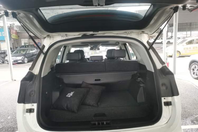 Used JETOUR X95 2022 1.6T DCT Chieftain Edition 5 Seats Trunk