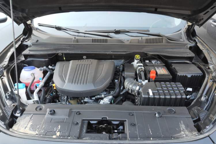 Used JETOUR X95 2023 1.6T DCT Era Edition 7-Seater Engine Bay