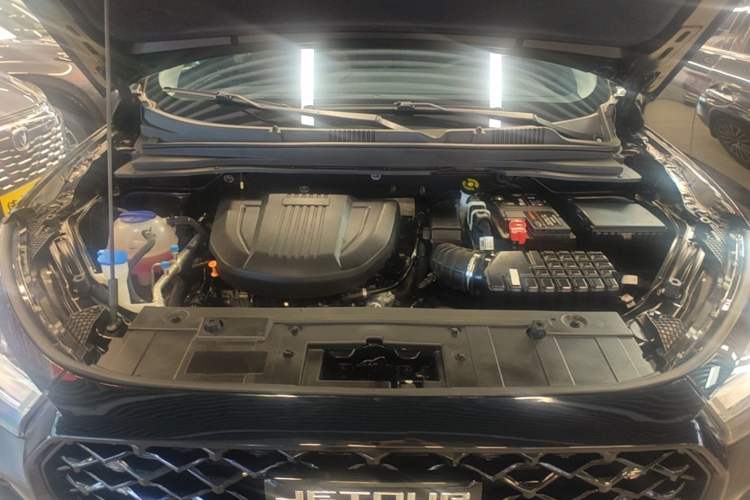 Used JETOUR X95 2023 1.6T DCT Era Edition 7-Seater Engine Bay