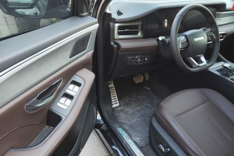 Used JETOUR X95 2023 1.6T DCT Era Edition 7-Seater Interior 3