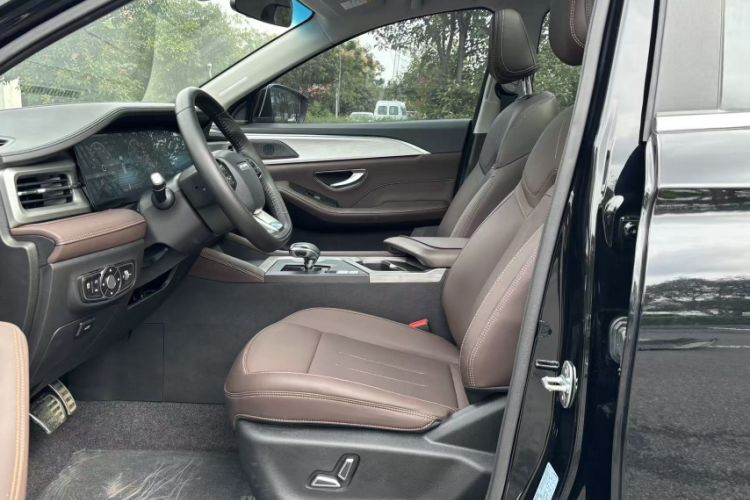 Used JETOUR X95 2023 1.6T DCT Era Edition 7-Seater Interior 3