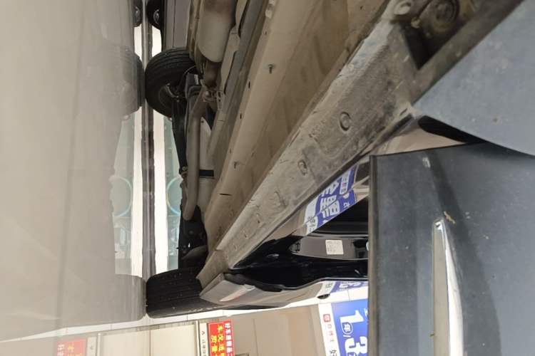 Used JETOUR X95 2023 1.6T DCT Era Edition 7-Seater Left Side Sill