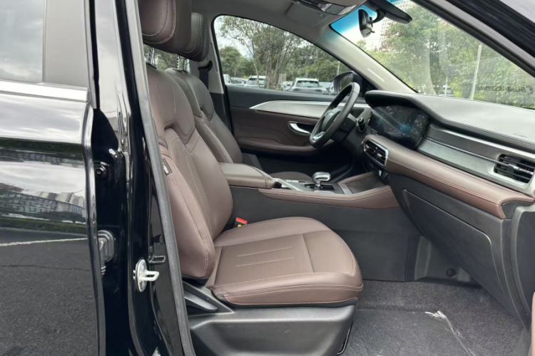 Used JETOUR X95 2023 1.6T DCT Era Edition 7-Seater Right Front Seat
