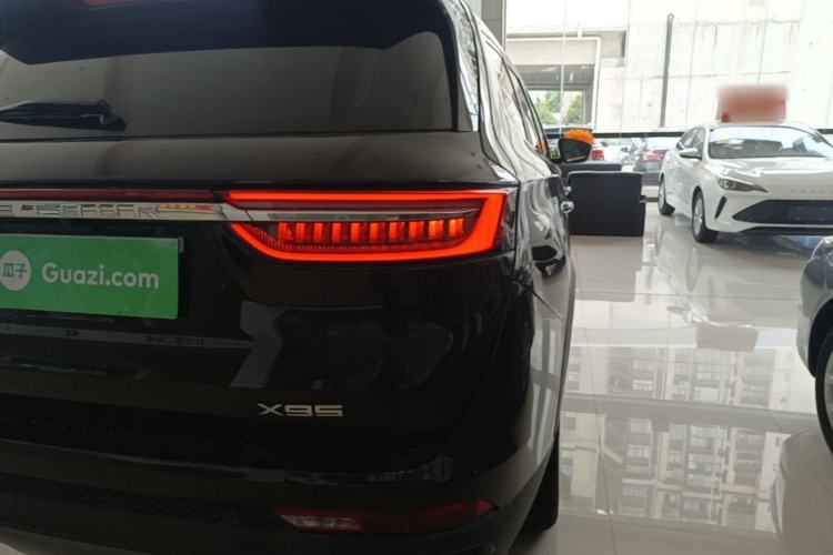 Used JETOUR X95 2023 1.6T DCT Era Edition 7-Seater Right Rear Taillight