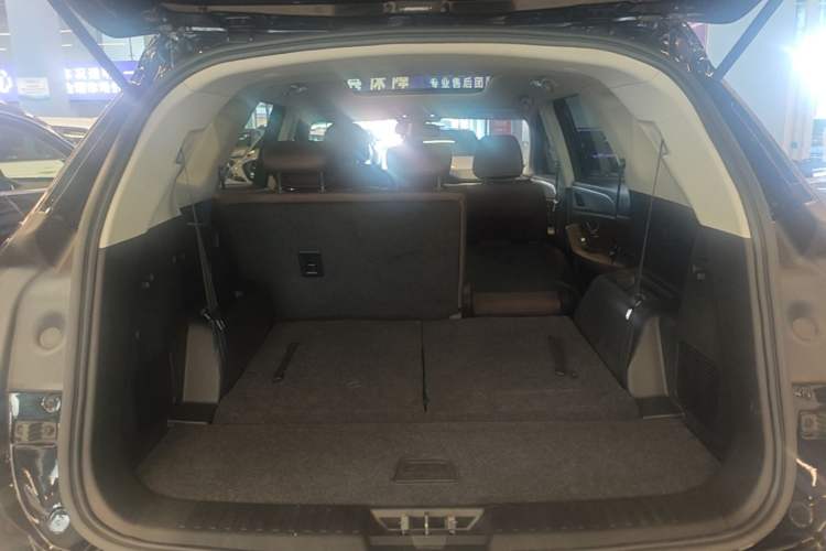 Used JETOUR X95 2023 1.6T DCT Era Edition 7-Seater Trunk