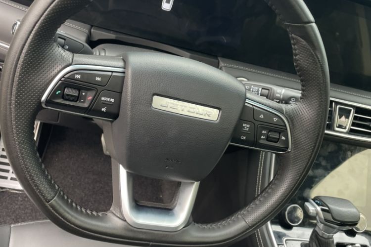 Used JETOUR X95 2023 1.6T DCT Chieftain Edition 7-Seater Interior 2