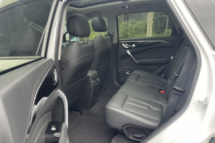 Used JETOUR X95 2023 1.6T DCT Chieftain Edition 7-Seater Interior 6