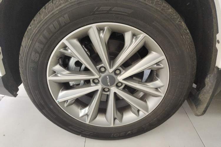 Used JETOUR X95 2023 Revised 1.6T DCT Ultimate Edition 7 Seats Left Front Wheel Hub