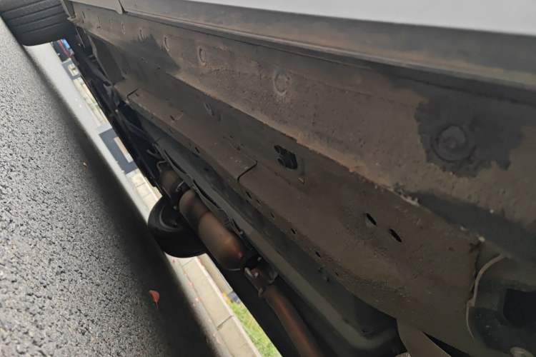 Used JETOUR X95 2024 1.6T DCT Era Edition 7-Seater Chassis Rear Left