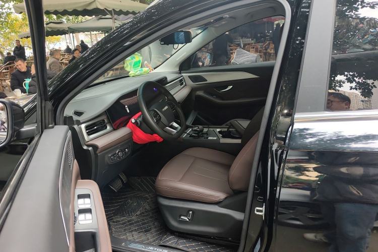Used JETOUR X95 2024 1.6T DCT Era Edition 7-Seater Left Front Seat