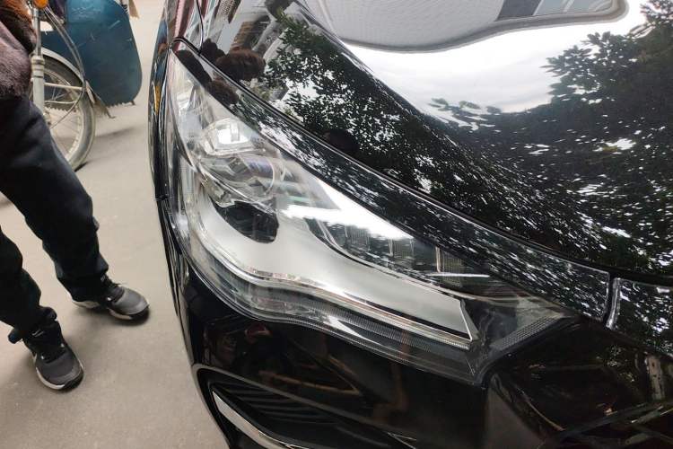 Used JETOUR X95 2024 1.6T DCT Era Edition 7-Seater Right Front Headlight