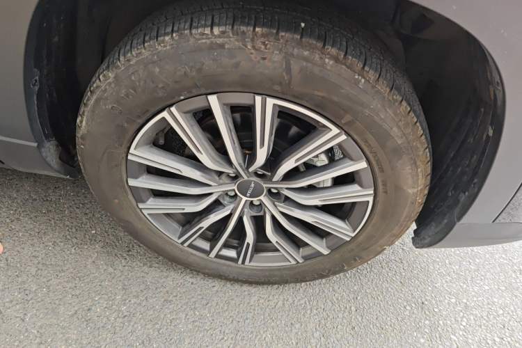 Used JETOUR X95 2024 1.6T DCT Era Edition 7-Seater Right Front Wheel Hub