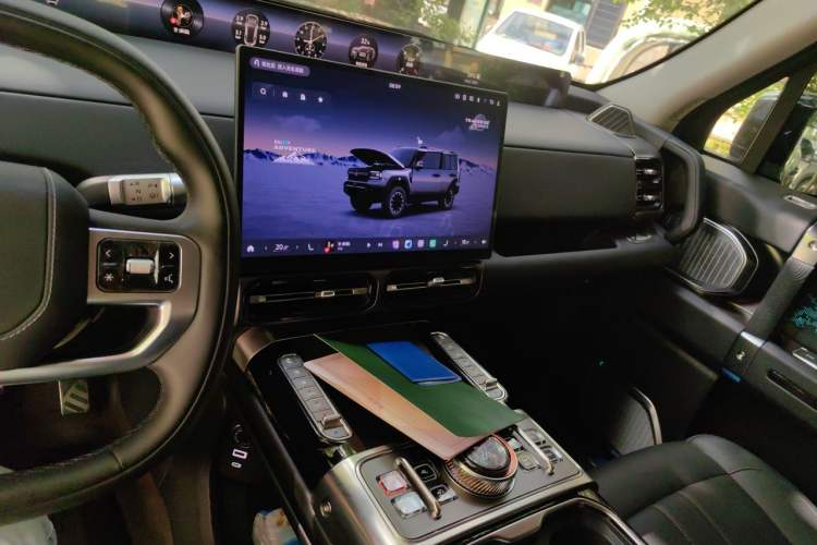 Used Jetour Zongheng G700 Trailblazer 2025 Model Huan Ta Edition—Tan Ye 5-seater Audio And AC Panel