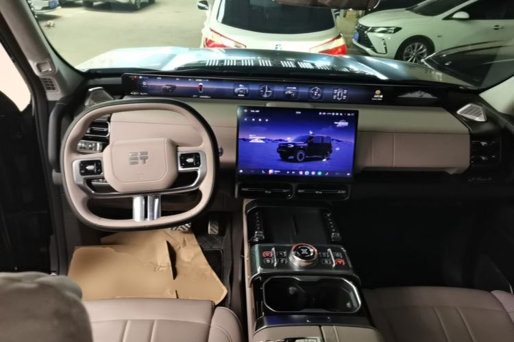 Used Jetour Zongheng G700 Trailblazer 2025 Model Xiangjing Edition 6-seater Center Console