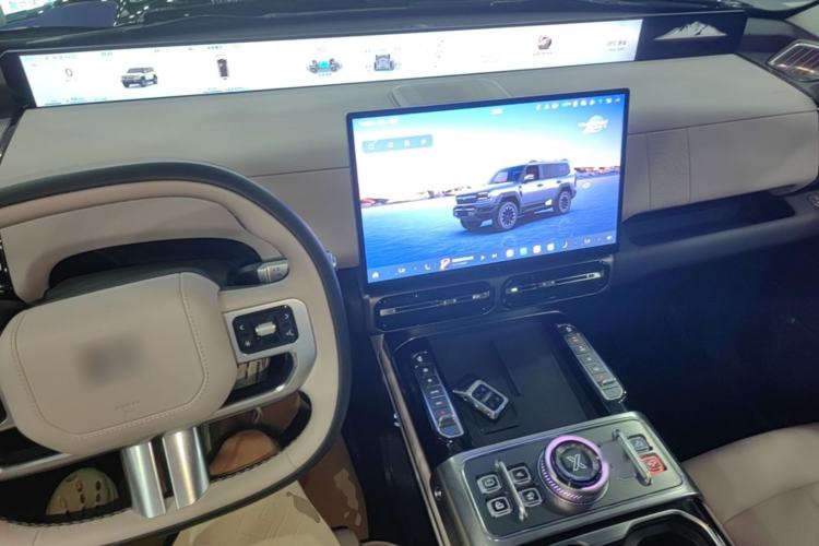 Used Jetour Zongheng G700 Trailblazer 2025 Model Xiangjing Edition 6-seater Center Console