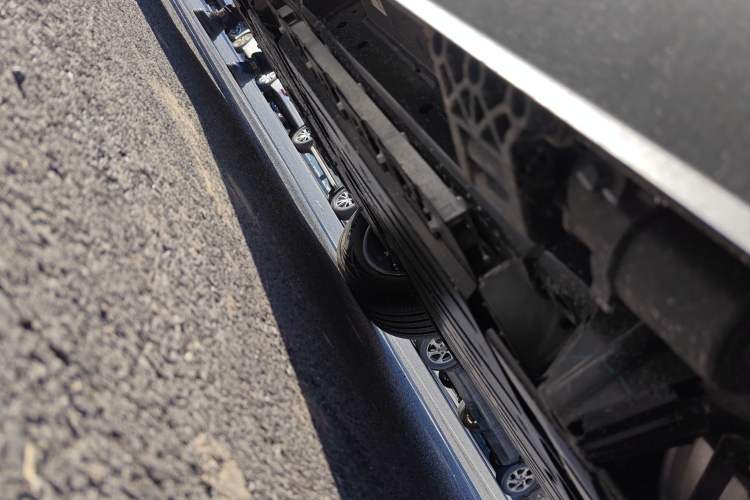 Used Jetour Zongheng G700 Trailblazer 2025 Model Xiangjing Edition 6-seater Chassis Rear Left
