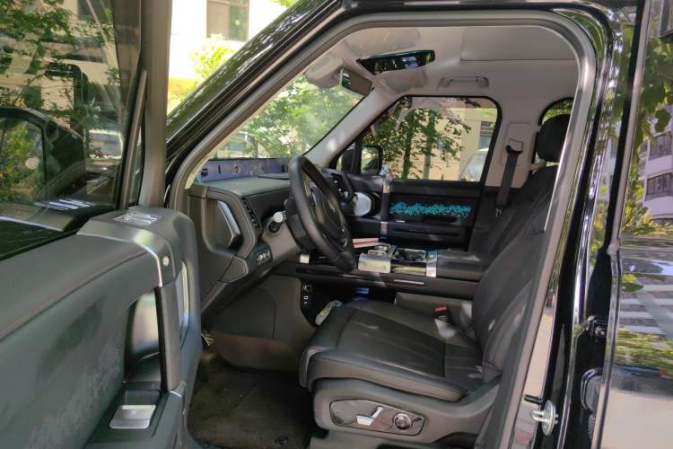 Used Jetour Zongheng G700 Trailblazer 2025 Model Huan Ta Edition—Tan Ye 5-seater Driver Seat