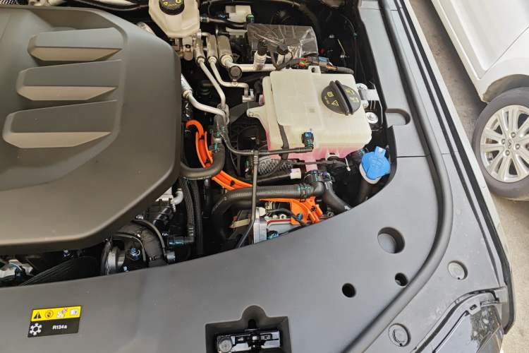 Used Jetour Zongheng G700 Trailblazer 2025 Model Xiangjing Edition 6-seater Engine Bay Left