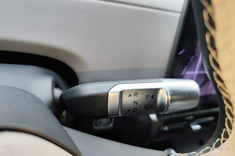 Used Jetour Zongheng G700 Trailblazer 2025 Model Xiangjing Edition 6-seater Gear Lever