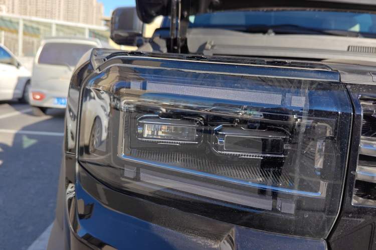 Used Jetour Zongheng G700 Trailblazer 2025 Model Xiangjing Edition 6-seater Right Front Headlight
