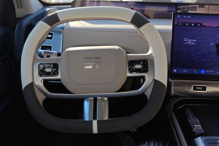 Used Jetour Zongheng G700 Trailblazer 2025 Model Xiangjing Edition 6-seater Steering Wheel