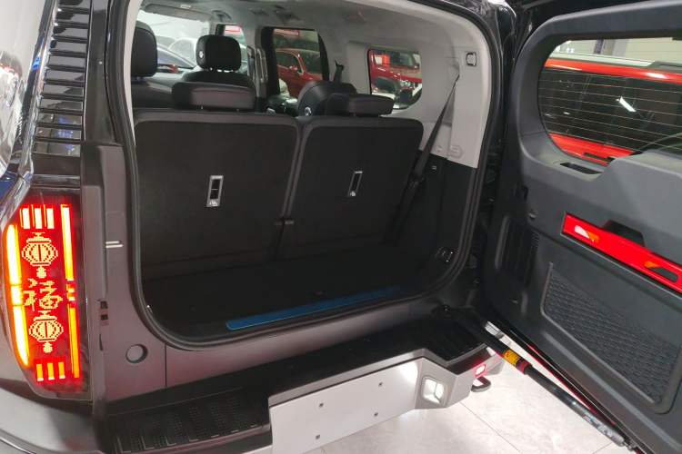 Used Jetour Zongheng G700 Trailblazer 2025 Model Xiangjing Edition 6-seater Trunk