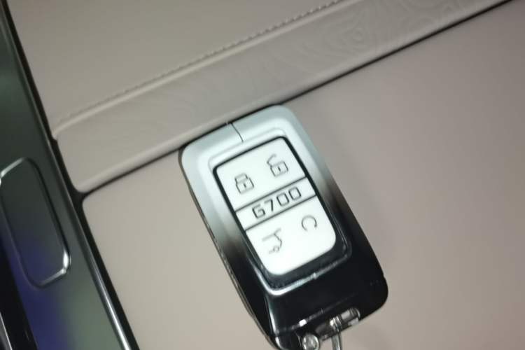 Used Jetour Zongheng G700 Trailblazer 2025 Model Xiangjing Edition 6-seater Vehicle Key