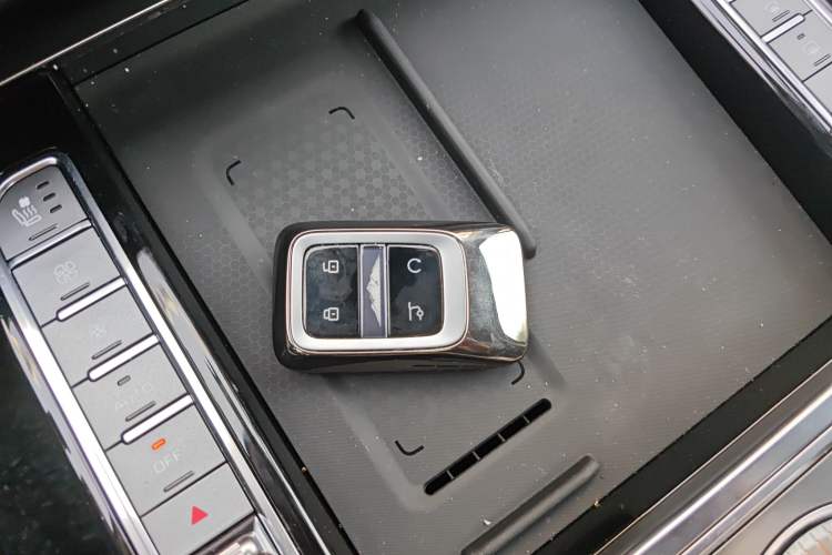 Used Jetour Zongheng G700 Trailblazer 2025 Model Xiangjing Edition 6-seater Vehicle Key