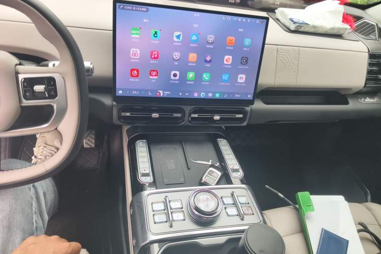 Used Jetour Zongheng G700 Trailblazer 2025 Model Xiangjing Edition 5-seater Audio And AC Panel