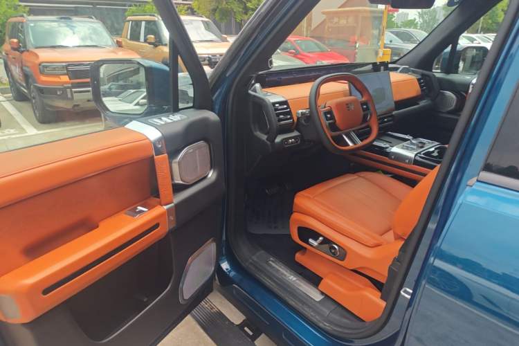 Used Jetour Zongheng G700 Trailblazer 2025 Model Xiangjing Edition 6-seater Driver Seat