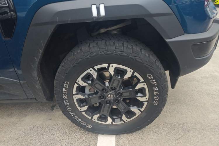 Used Jetour Zongheng G700 Trailblazer 2025 Model Xiangjing Edition 6-seater Right Front Wheel Hub