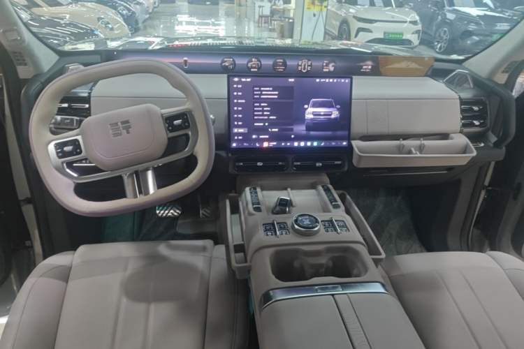 Used Jetour Zongheng G700 Trailblazer 2025 Model Zong Ye Edition 6-seater Center Console