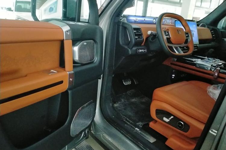 Used Jetour Zongheng G700 Trailblazer 2025 Model Xiangjing Edition 6-seater Driver Seat